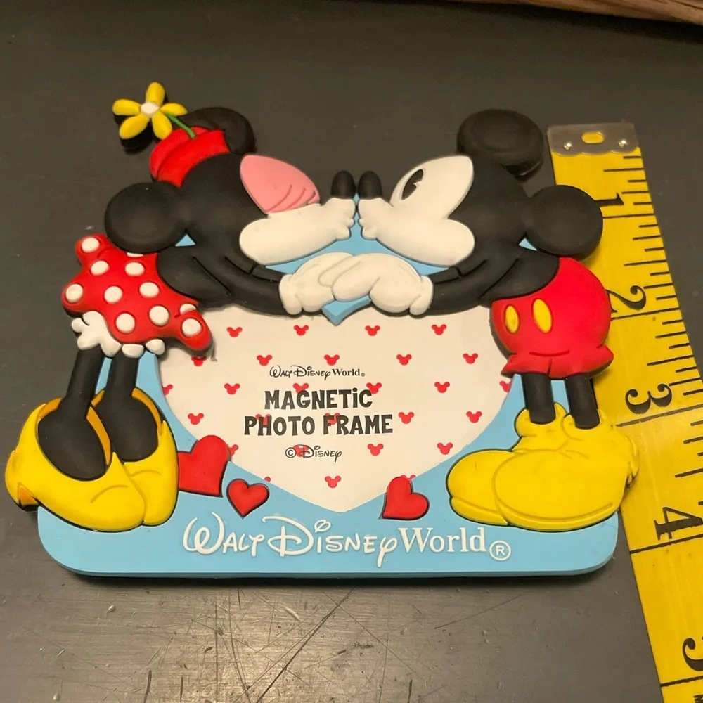 Disney Walt Disney World Mickey and Minnie Black Red Magnetic Photo Frame
